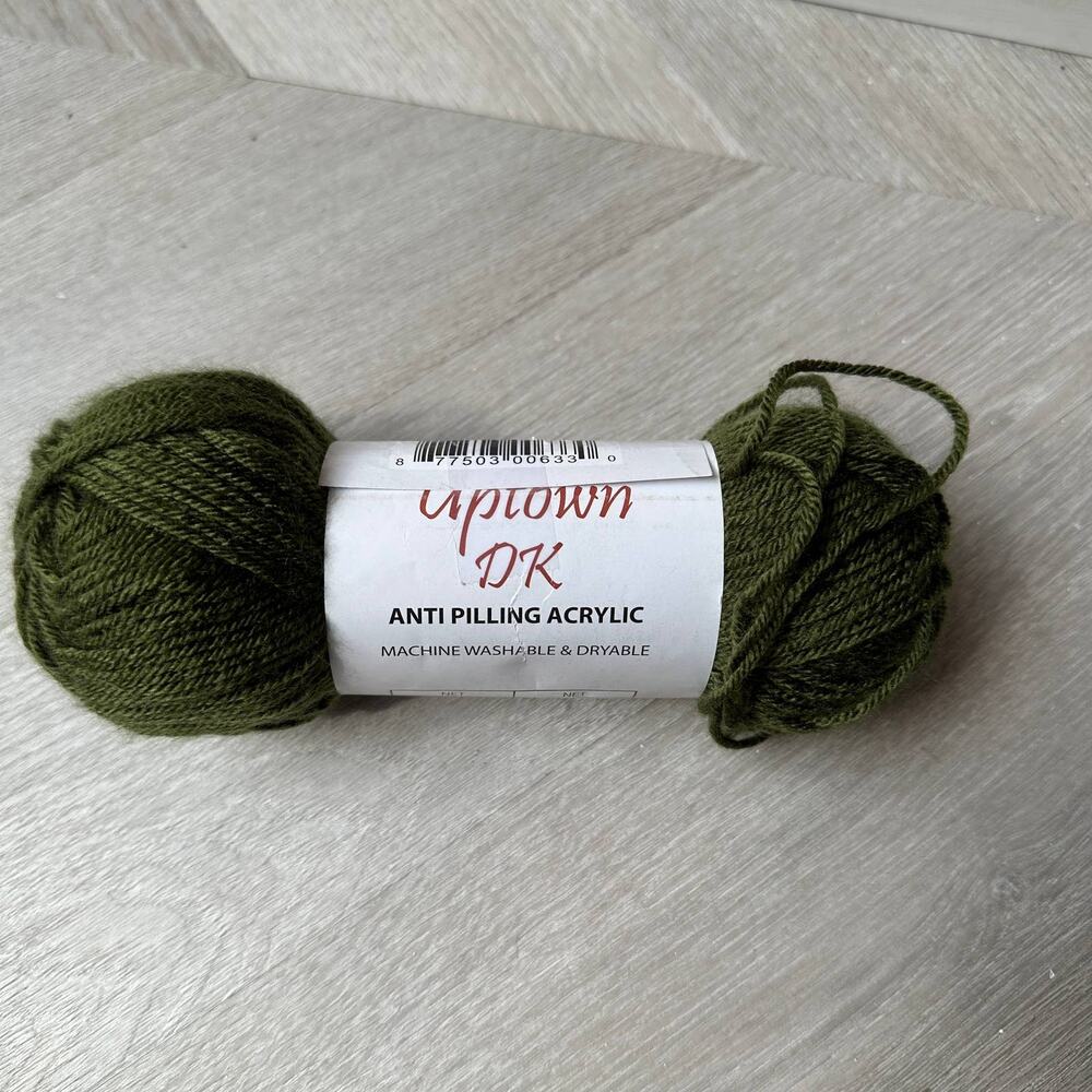 Uptown DK Anti Pilling Acrylic Yarn Root Green Color 113 Machine Wash Universal